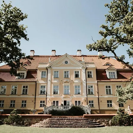 Manor * Malpils